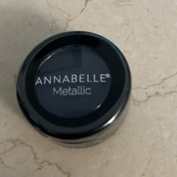 Navy blue metallic eyeshadow - Picture 3 of 6